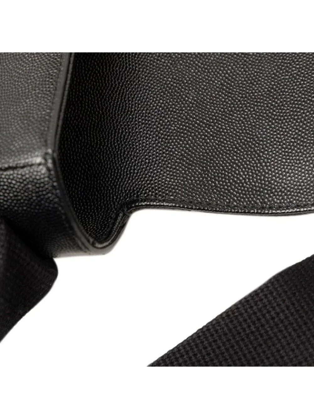 Saint Laurent Shoulder Bag / Black / Leather /